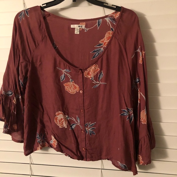 Mid sleeve crop top - Picture 1 of 3